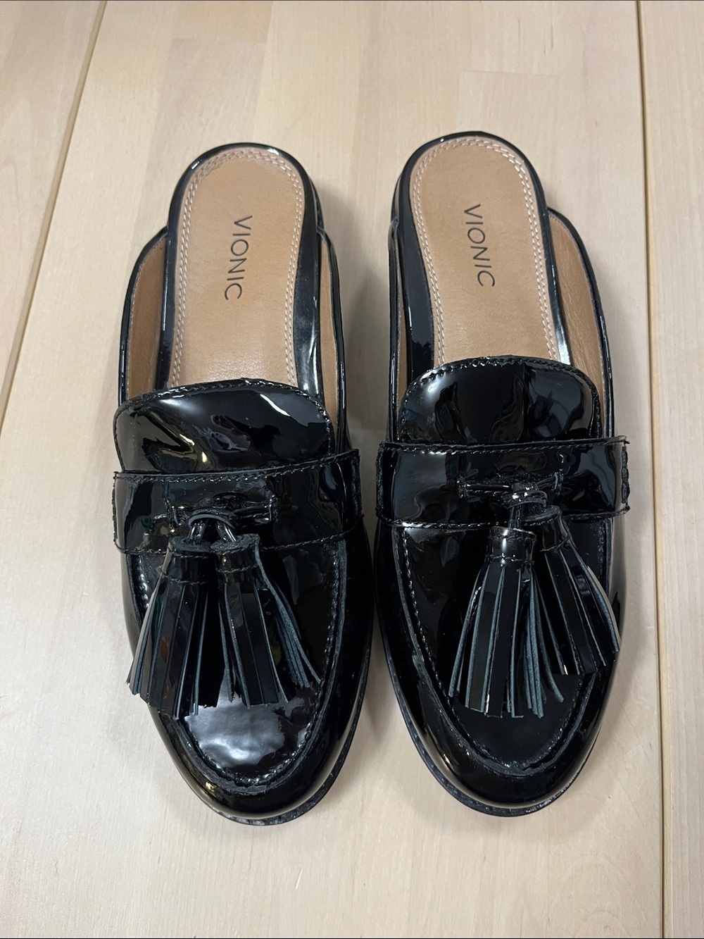 Vionic Reagan Black Patent Leather/Tassel Slip-on Mules Shoes - Women’s Size 6.5
